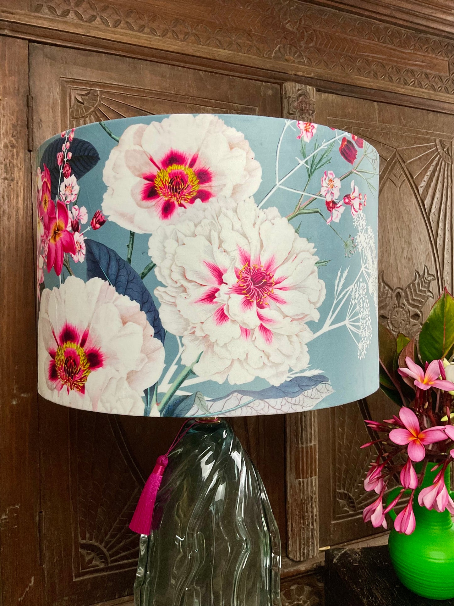 Hanim Luxury Bloom with Pink Frangipani