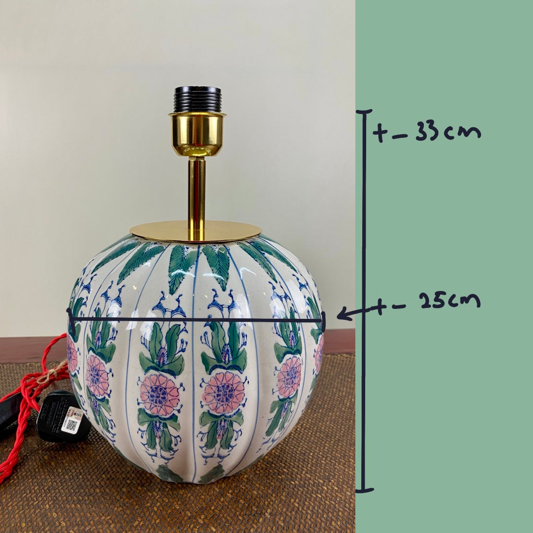 Vintage pumpkin lamp
