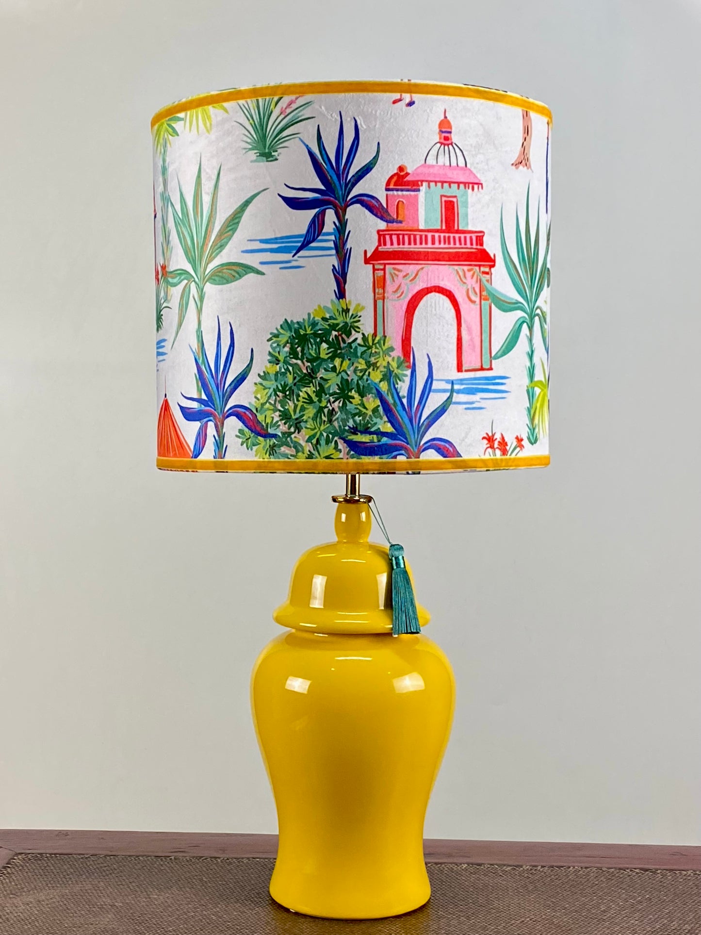 Limau Lamp Base