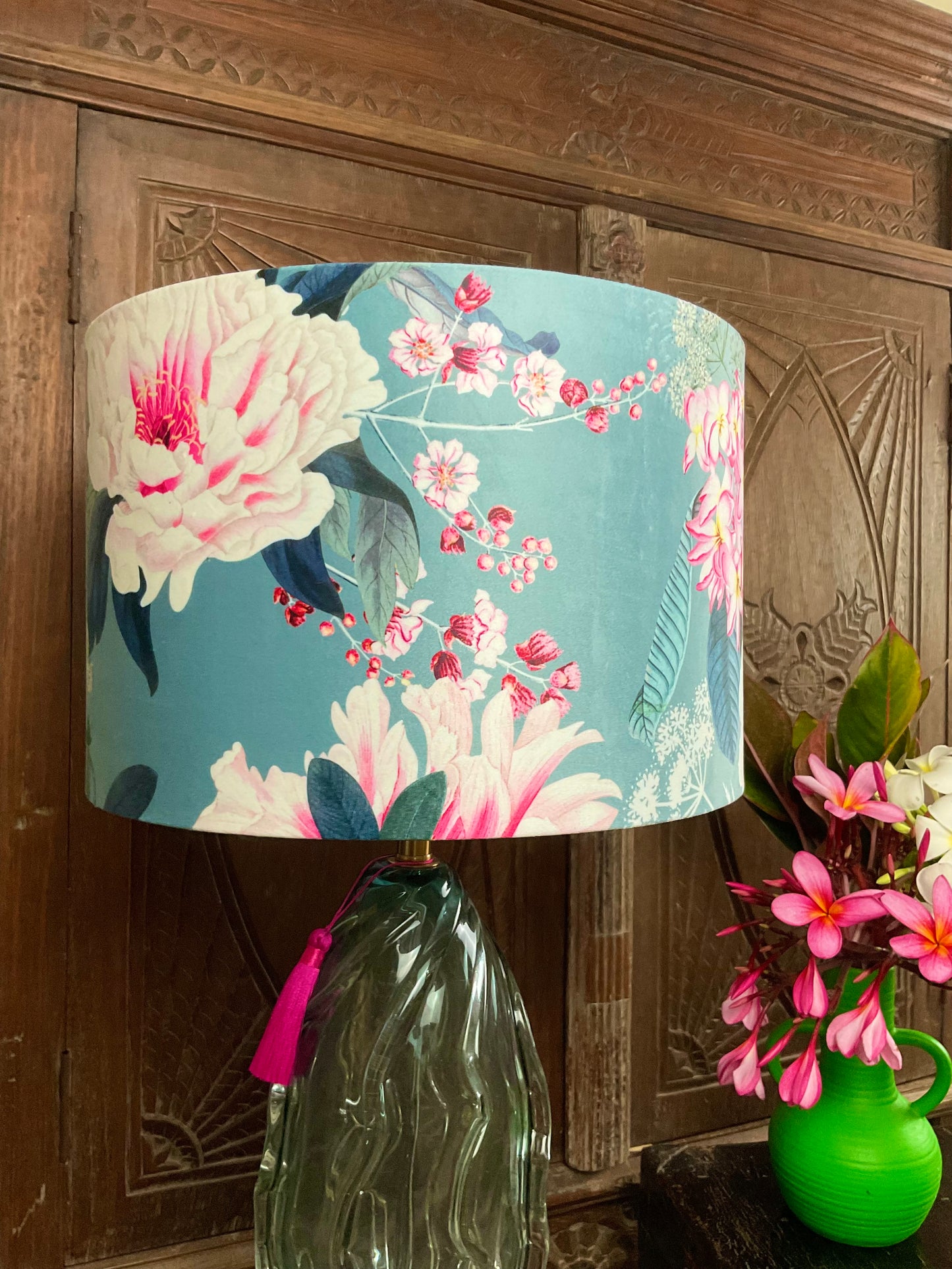 Hanim Luxury Bloom with Pink Frangipani